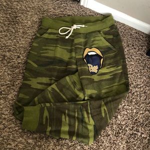 Pitt camo joggers